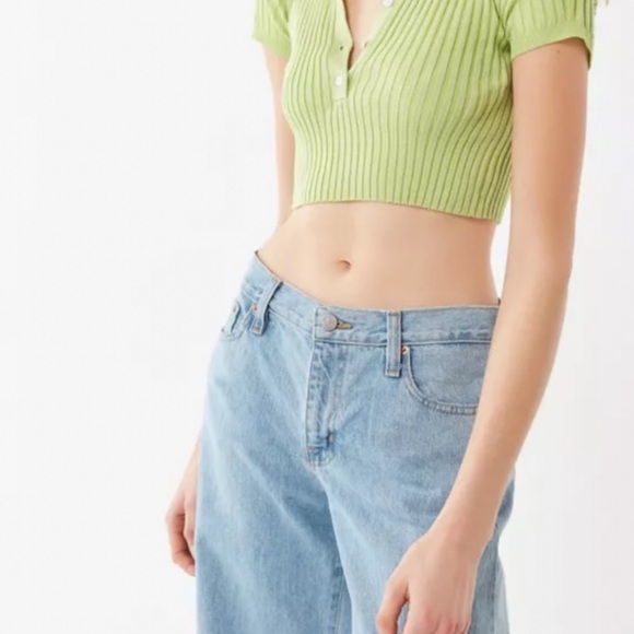 Urban Outfitters ribbed crop top - Picture 2 of 8